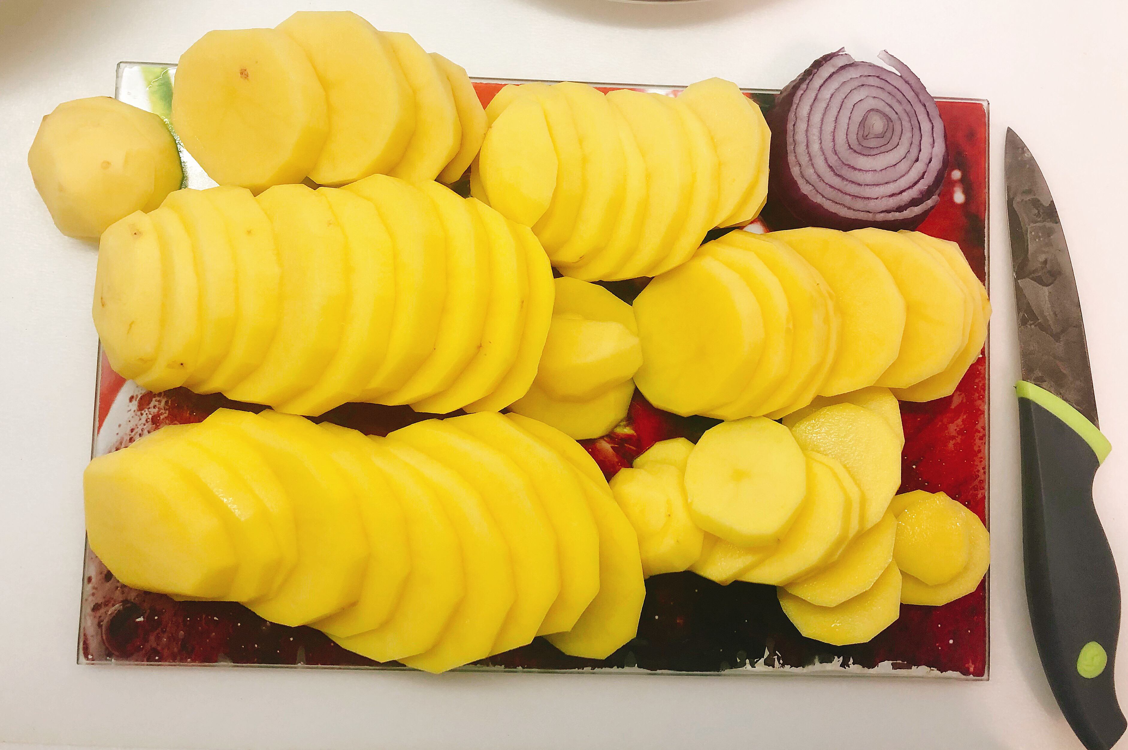 Circles of potatoes and onion