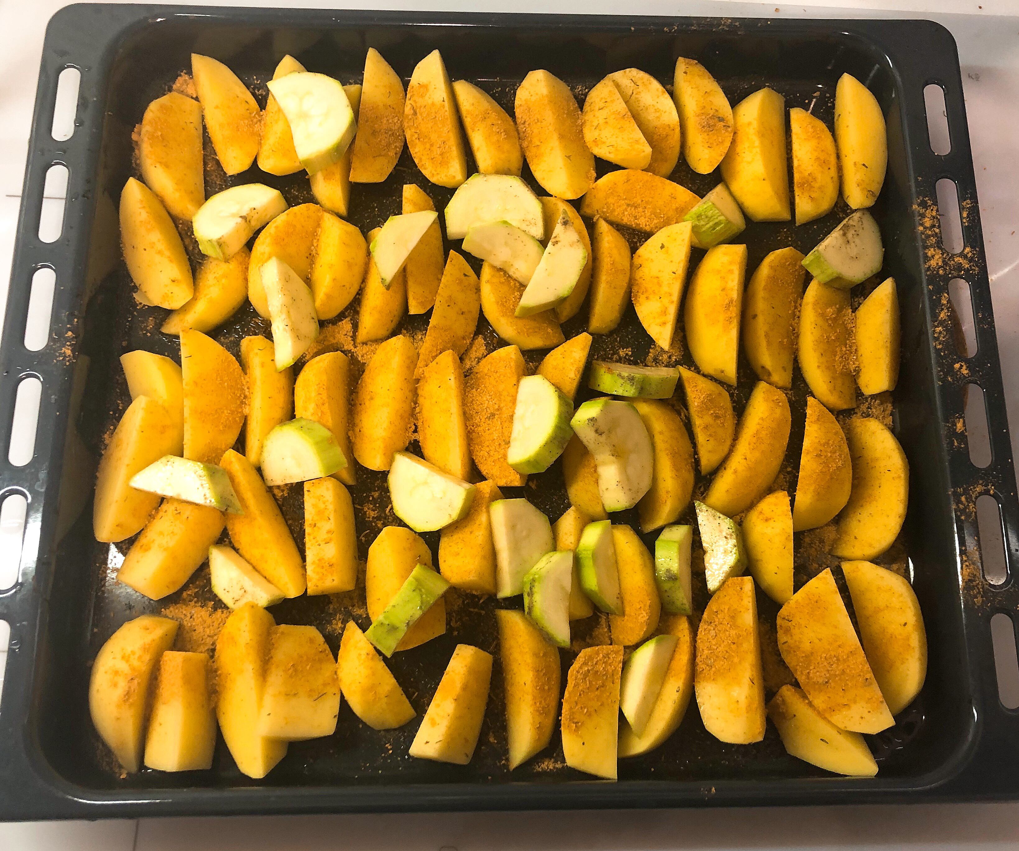 Potato slices with zucchini