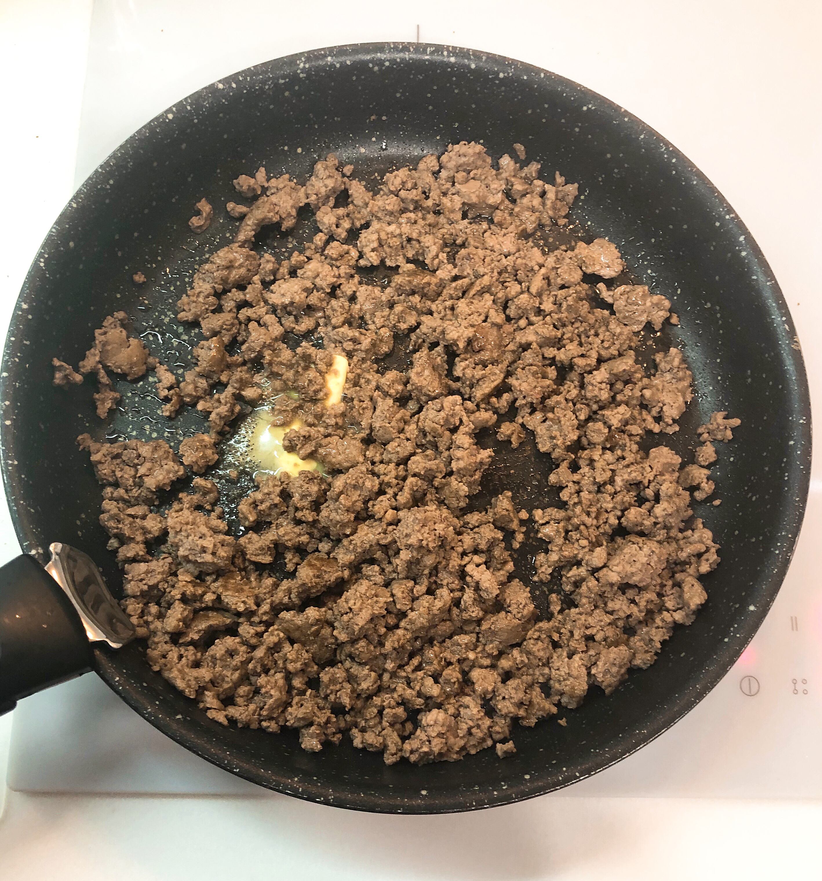 Fried minced meat with butter